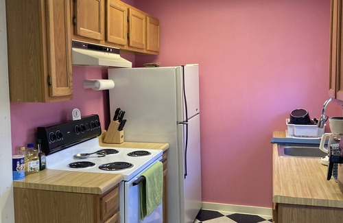 Lyndon Apartment | Cute apartment in Lyndonville, 10 mins from Burke Mountain and Kingdom Trails!