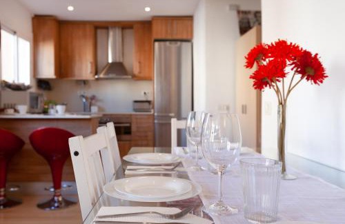 Les Corts Apartment | Cute Apartment in Sants Station with HBO & Alexa & AC