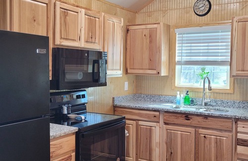 Long Mott Cabin | Cute Brand New Coastal Cabins