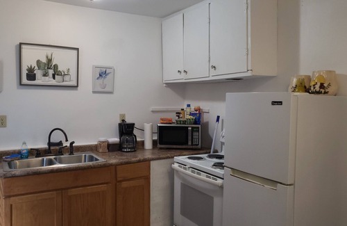Drummond And Ware House | Cute & Clean in Very Cool St. Andrews by the Bay