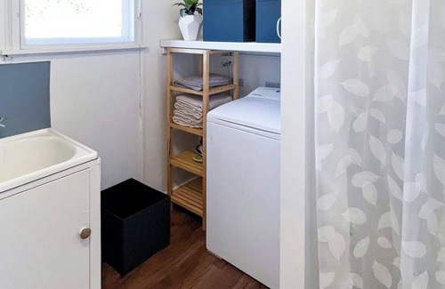 Berridale House | Cute Cosy 2BR House - Best Value
