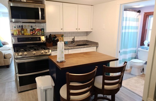 New Bedford Apartment | Cute Cozy Apartment in Historic New Bedford