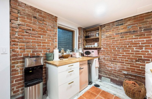 Cheesman Park Apartment | Cute/Cozy Basement Apartment in Old Denver’s Hip Cheeseman Park neighborhood!