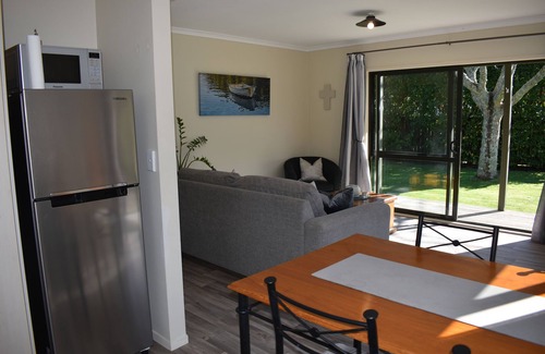 Katikati Cottage | Cute farm cottage close to Waihi Beach
