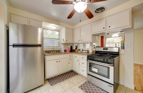 Mount Lebanon House | Cute Home w/Patio ~ 7 Mi to Dtwn Pittsburgh