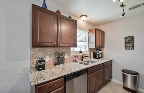 South Arlington House | Cute Mansfield 3bedroom Home for your comfy stay!