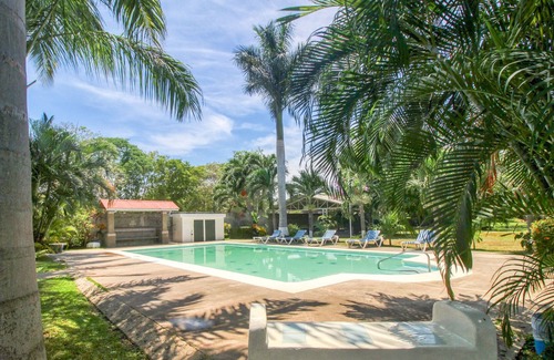 Puntarenas Apartment | Cute villa at beachfront property w/ shared pool & beautiful gardens!