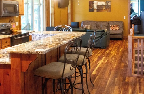 Ironton Cabin | Cuyuna Lake cabin retreat. Fish, hike, bike trails, star gazing, mins to town.