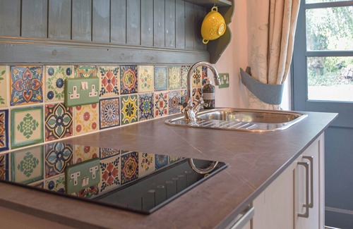 Talgarreg Cottage | Cwtch Wrth Plas - UK45619