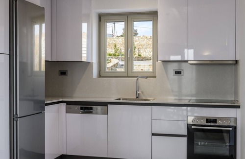 Kalafatis House | Cycladic Island Villa Arye over Kalafatis Beach/Scenic views of Aegean Sea