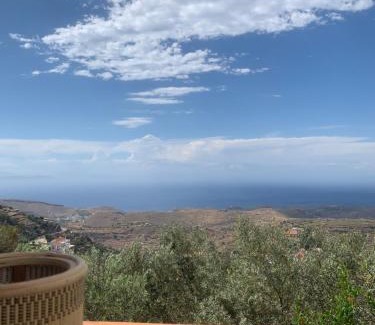 Ioulida House | Cycladic Villa ERoza