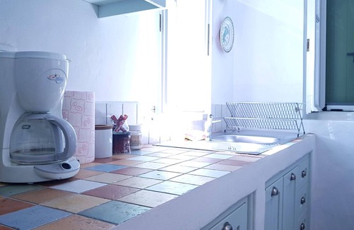 Platis Gialos House | Cycladic vineyard house