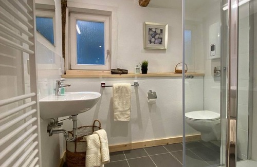 Gewissenruh Bed & Breakfast | Cycling double room Weser-Liebe - Landhaus Wahmbeck