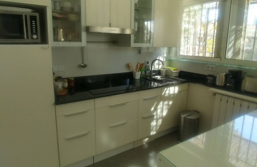 el Carme Apartment | Cyclist's apartment with parking and garden, bike storage, WIF, Sat