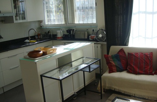 el Carme Apartment | Cyclist's apartment with parking and garden, bike storage, WIF, Sat