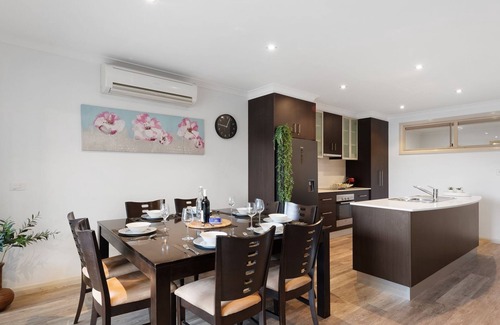 Mulwala Apartment | Cypress Apartment 31 A ground floor apartment
