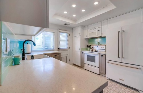 Cypress House | Cypress-Charming 3-bedroom home with AC, WiFi & Pool, close to Disney & Beaches