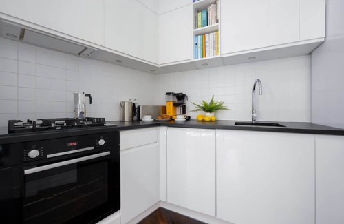 Powisle Apartment | Czerwonego Krzyza 2 S