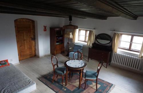 Myslakowice House | Czerwony Dworek 8 - Agroturystyka Karkonosze