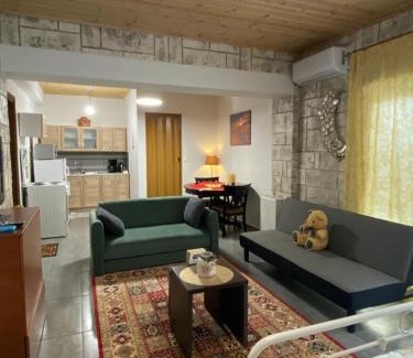 Patras Apartment | D&M LIVING STUDIO Patra