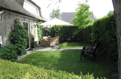 Terherne Apartment | d'Oude Herbergh, vakantiehuizen aan het water