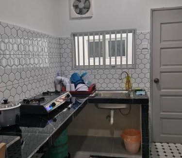 Kampung Rawa House | D'Parking Homestay Klia Sepang Budget Murah