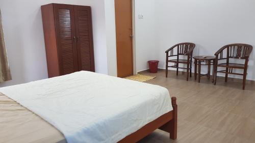 Kampung Merbau Patah House | D'Villa KP
