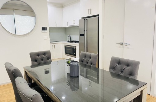 Braybrook House | D120 Braybrook Lodge