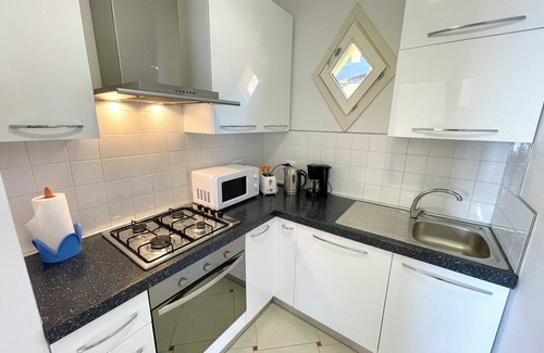 Gardone Riviera Apartment | D1MORA Riva Serena Apartment for 3 people with large balcony frontlake