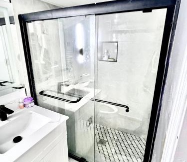 Malton House | Da-7 Room Near Airport