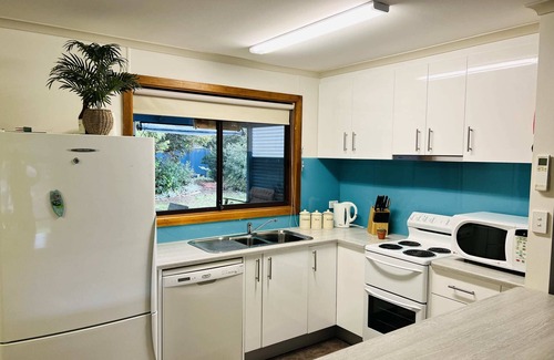 Waterhouse House | Da Ja Surf - Pet Friendly outside