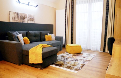 Neunburg vorm Wald House | Da`Sporrer Hotel & Wirtshaus