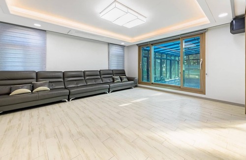 Ansan House | Daebudo Juni Pension