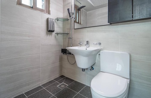 Ansan House | Daebudo Juni Pension
