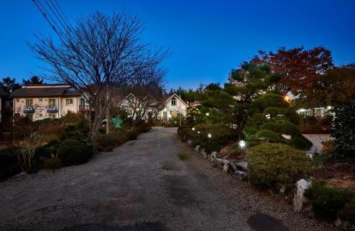 Kkotchi House | Daenamu Pension Taean