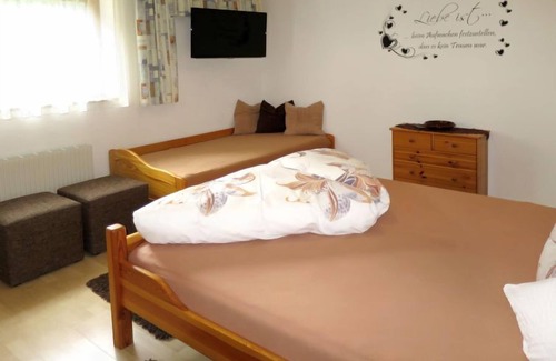 Plangeross Apartment | Daheim – Edelweiß by Interhome