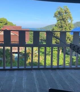 Koh Rong Sanloem House | DAHLIA Guesthouse