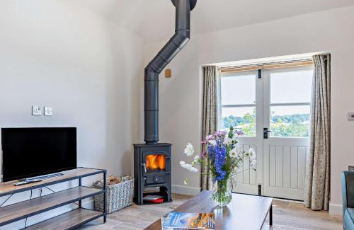 Blackham House | Dairy Barn by Bloom Stays
