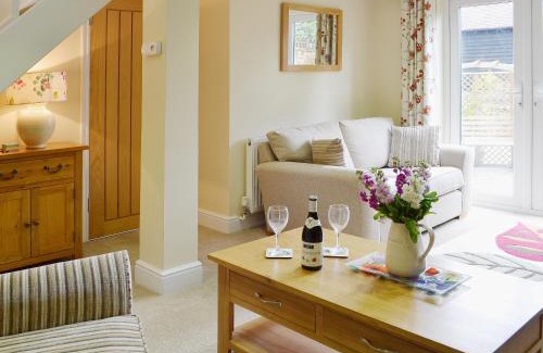 Five Oak Green House | Dairy Cottage