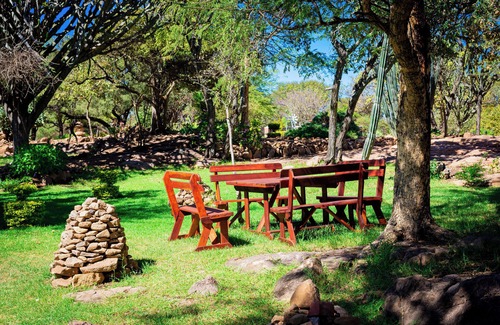 Bulawayo Cabin | Dakeni Game Farm