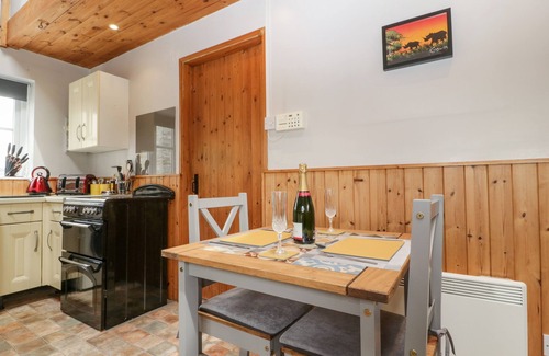 Ilton Cottage | DALEGARTH, romantic, character holiday cottage in Ilminster
