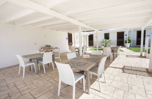 Leverano House | Dalesco Studio Apartment 6 | villa with pool