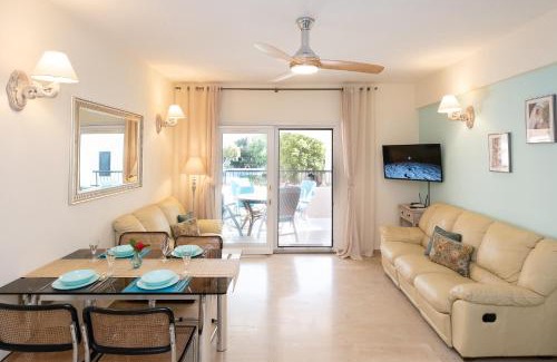 Konia Apartment | Dalia Seaside 2 Bedroom Apartment with Pool & Garden