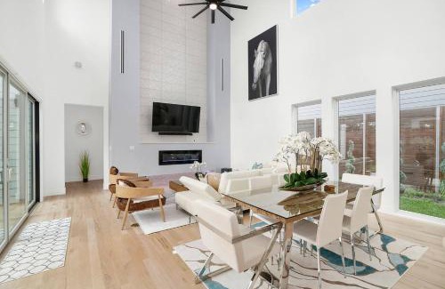 Dallas House | Dallas Luxury Modern House By Dallas Love Airport