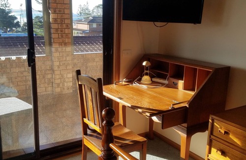 Dalmeny House | Dalmeny Shores 3 Bedroom 2 Storey House