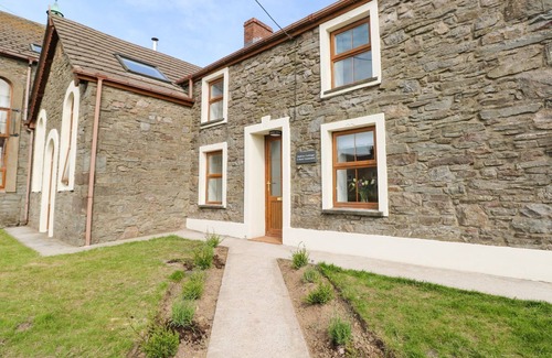 Llansaint Cottage | Dalton Cottage