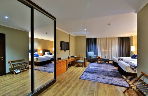 Sverdlov District Hotel | Damas International Hotel