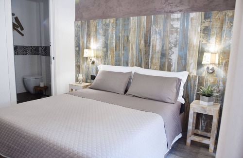 Quartiere XI Portuense Bed & Breakfast | Damiva - Design room - Rome center Trastevere, 10 minutes walk from the metro