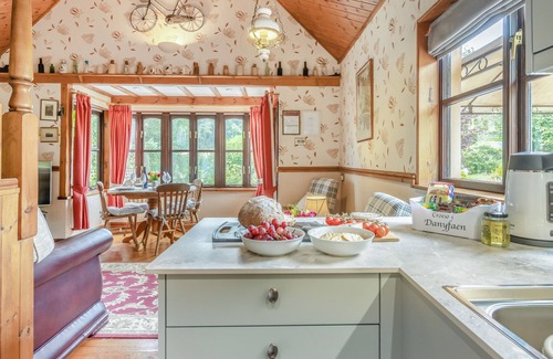Devils Bridge House | Dan y Faen - Two Bedroom House, Sleeps 4