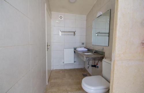 Dana House | Dana Guesthouse